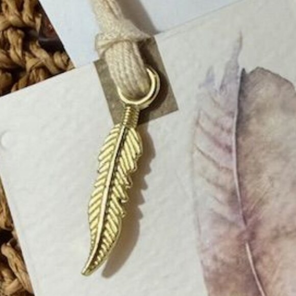 Jessica Simpson Raffia Straw 3D Beaded Floral Feather St. Pete Toast Pink Tote - Picture 13 of 16